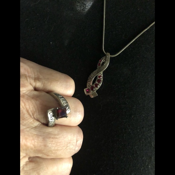 Harley Davison necklace and ring - Picture 5 of 7